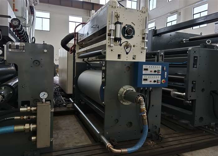 Kapazität 200 - 400 kg/h Extrusionsbeschichtung Laminationsmaschine Max. Beschichtungsgeschwindigkeit 200 M/Min