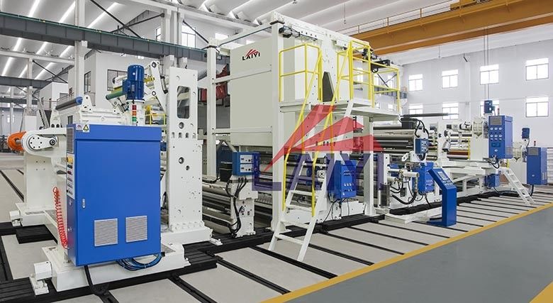 Hochlastfilm automatische Laminationsmaschine Anti-Vibration 380V für Gewebe in Weiß und Blau