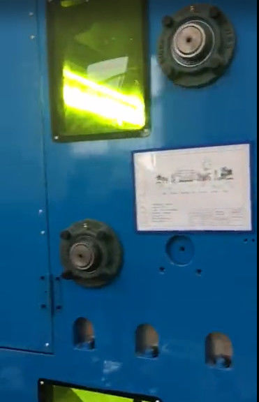 Laminationsfilm-Extrusions-Laminationsmaschine für Schutzfolie in Weiß und Blau