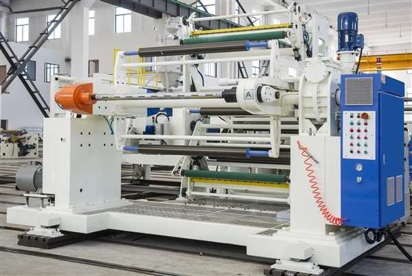Vollautomatische lamellierende Papiermaschine 300-350m/Min mit dem Aufschlitzen